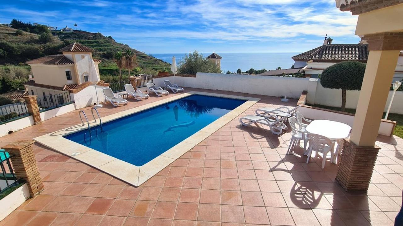 Silhouse Nerja Villas Beach Eksteriør bilde